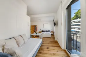 Top modern apartment very central to the fair - Image 3