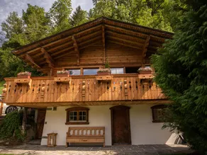 Chalet Annabelle with fireplace, hot tub and sauna - Image 3