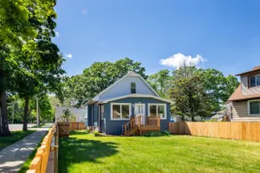 Fenced Yard | AC | Garage | Master Suite | Arcade - Image 3