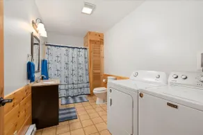 Lakefront Lodge | 6BR, Dock, Fire Pit, Sleeps 14 - Image 3
