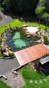 Cabin with natural pool - Image 5