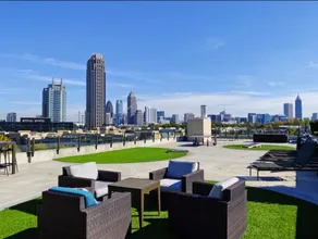 Ultimate Upscale Haven | Atlantic Station | Pool - Image 4