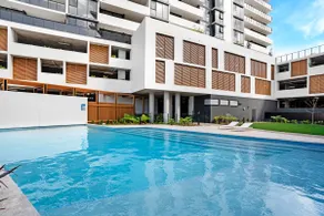 Bright & Coastal 1BR w/ Balcony, Pool & Car Park! - Image 5