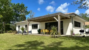 House near Gurp beach between Soulac and Montalivet - Image 2