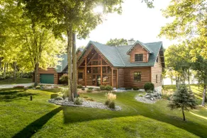 Lakefront Luxury Cabin • Dock • Beach • Game Room - Image 2