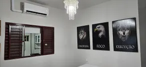 House - Air Conditioning and Garage - Image 5