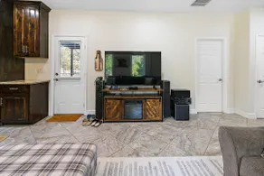 12 Acre Country Getaway ~ Hot Tub ~ Game Room! - Image 5