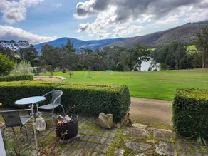 Riverside Cottage - Image 2