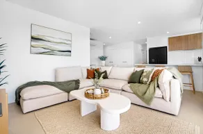 Spacious & Stylish 3BR Apt w/ Balcony & Parking! - Image 4
