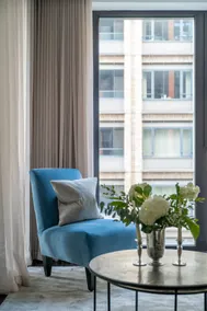 Riverfront Retreat in London 2 Bed 2 Bath - Image 2