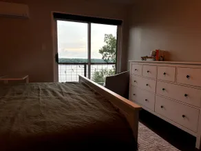 Cozy Sunset Lakehouse - Image 4
