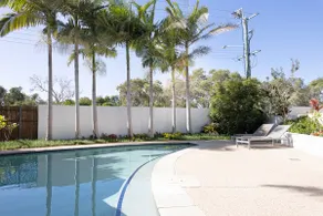 Opposite Coolum beach, 4 pools, Luxe Villa - Image 4