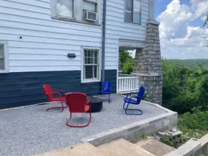 Historic Private Suite with sweeping views - Image 4