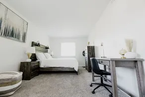 Peaceful 2-Bedroom Apt in Downtown Centerville 4 - Image 3