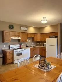 Ridge Run Inn - Full Cabin - Image 3