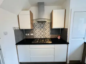 3 Bedroom Modern House in Luton LU4 0TY - Amazon Prime - No Party - Image 5