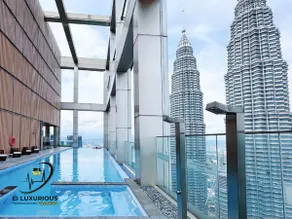 1BR Suite w/ KLCC View & Rooftop Bar - Image 5