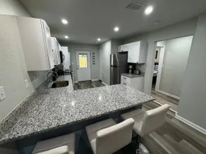 Charming 2/1 Guesthouse in North Pensacola - Image 4
