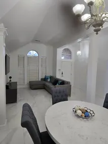 R1 - Private 2BR Suite with Kitchen & Bath - Image 3