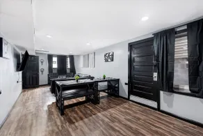 Fun Group Getaway with Arcade+ Sleeps 12 near DT - Image 3