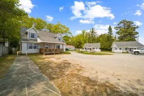 Large 4-BR Cottage on Lake Huron - Image 5