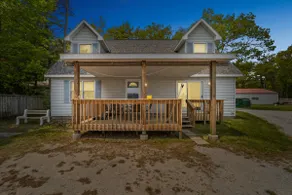 Large 4-BR Cottage on Lake Huron - Image 3