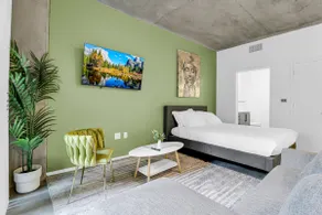 Pool+Free Parking|Centric Studio|In HEART of DTPHX - Image 5