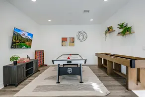 Lakefront new modern+ gameroom, next 2 golf+casino - Image 3