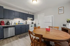 3 Bed, DT RAL, mins to Walnut Ck - Image 2