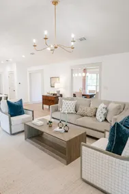 4br|3ba, renovated, spacious, outdoor fireplace - Image 4