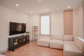 Walnut Street Retreat - Image 2