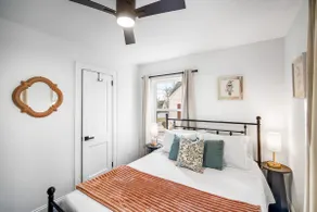 Buttercup Hideaway; Cozy oasis near WFU & Reynolda - Image 5
