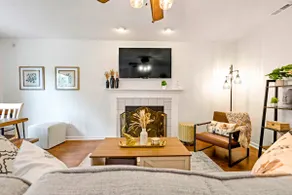 10 mins to Speedway! 5 Bed 3 Bath Pet Friendly - Image 5