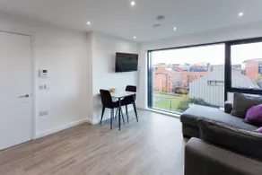 Charming 2BR apt in the Heart of Belfast City - Image 3