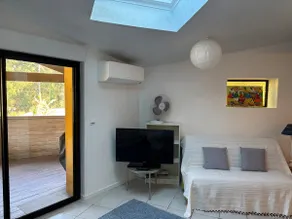Ocean Apartment between Golf Course and Lake - Image 3