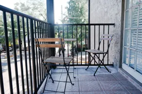 Thornton Park Luxury Loft | Free Prkg | Balcony - Image 3