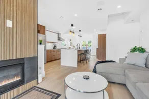 Best Brand New Luxury Mountainview 2 bedroom - Image 5