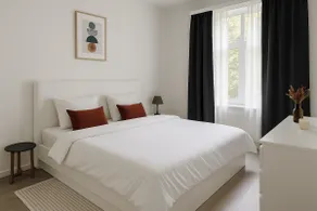 Beautiful spacious apartment - Image 5