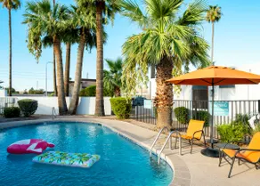 ~Villa Golden~ Swimming Pool & King Bed! - Image 2