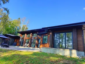Nature modern lake retreat - Image 2