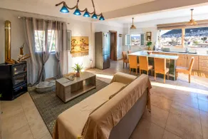 Popi's house in town - Image 3