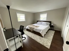 Valley View Luxe |Private Renovated Duplex|Parking - Image 3