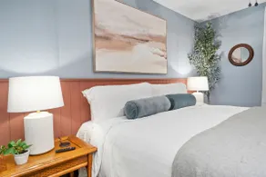 Stylish Downtown Cary ranch with fenced yard - Image 3