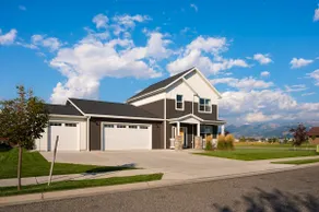 Mountain View Retreat Near Airport and Park - Image 5