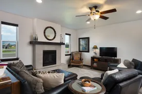 Mountain View Retreat Near Airport and Park - Image 2