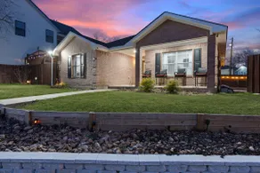 Amazing 3 Bdr Retreat in Oak Cliff • Bishop Arts! - Image 3