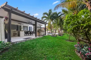 Palmetto Bay Tropical Home w/ Pool_BBQ & Game Room - Image 2