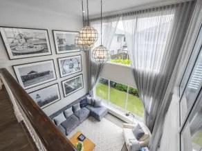 Stunning and Luxurious 4-Bedroom Mansion at Rochedale - Image 3