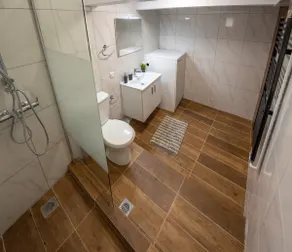 Dolce Vita Luxury Suite Larisa 2nd Floor - Image 5