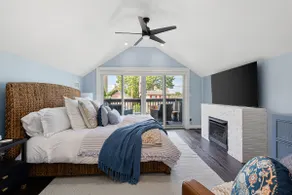 Canal views/Walk to Shops/Luxury 2Bed/1.5Bath - Image 3